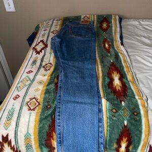 Women’s Levi 501 skinny jeans